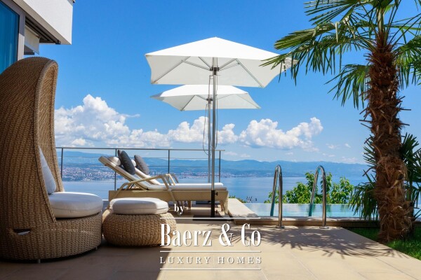 photo 6 Opatija, Oprić, exclusive villa of 375 m² with panoramic views, swimming pool and sauna